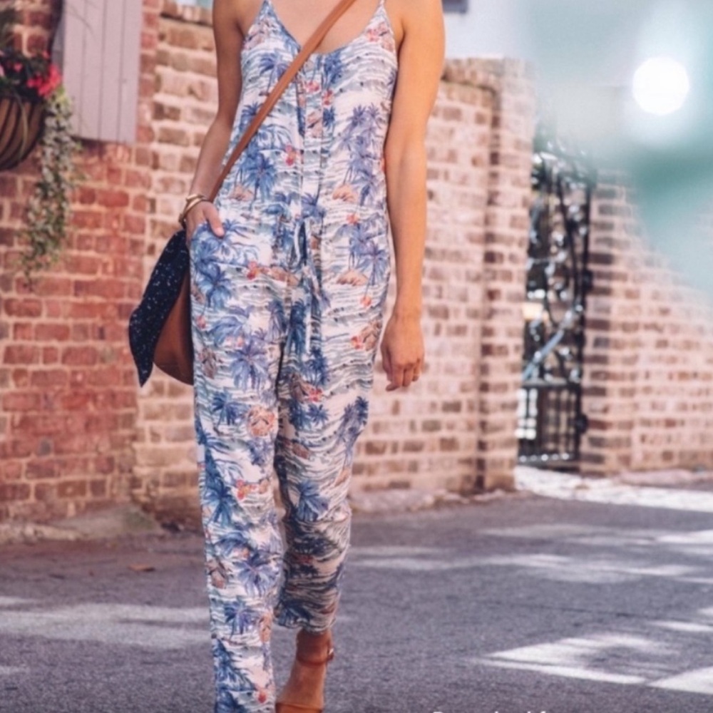Faherty Lelia Blue White Tropical Print Jumpsuit Size L